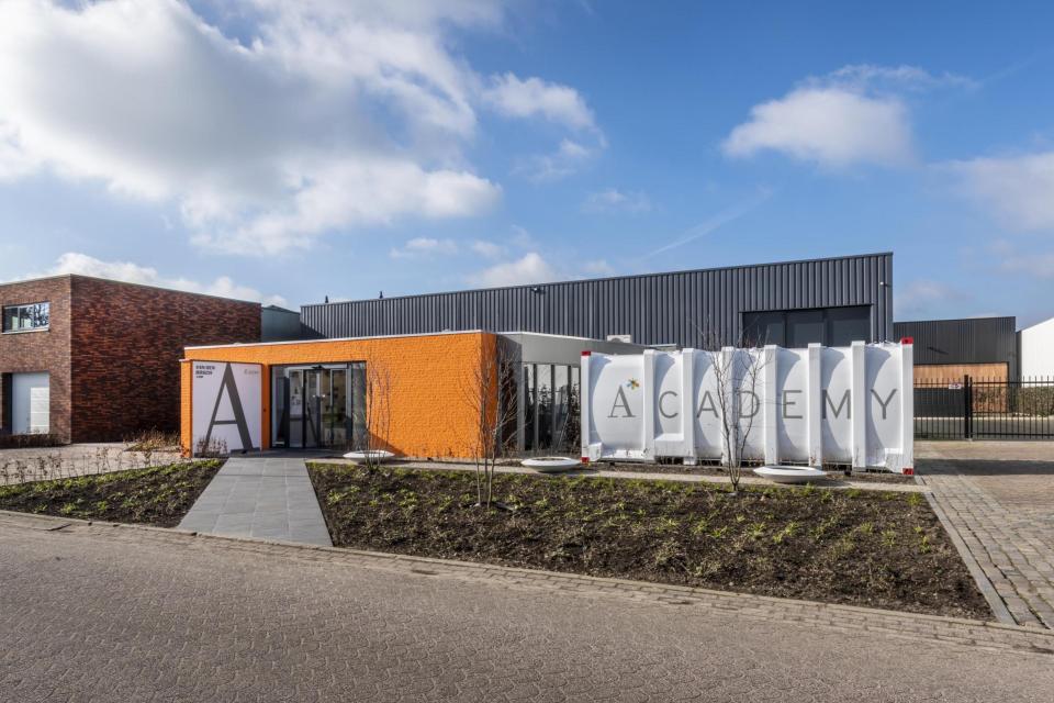 Van den Bosch Academy